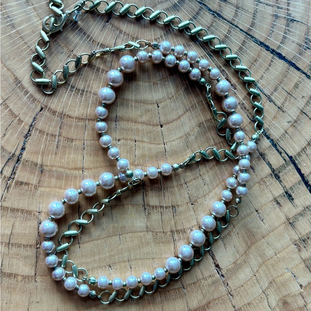 JJill Elegant Gold And Cream Pearl Necklace 12$